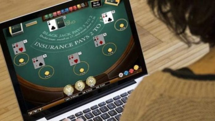 How to play poker online?